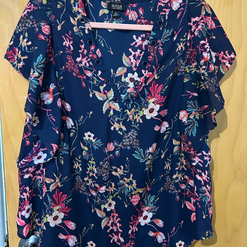 a.n.a Pink and White Ruffled Short Sleeve Blouse